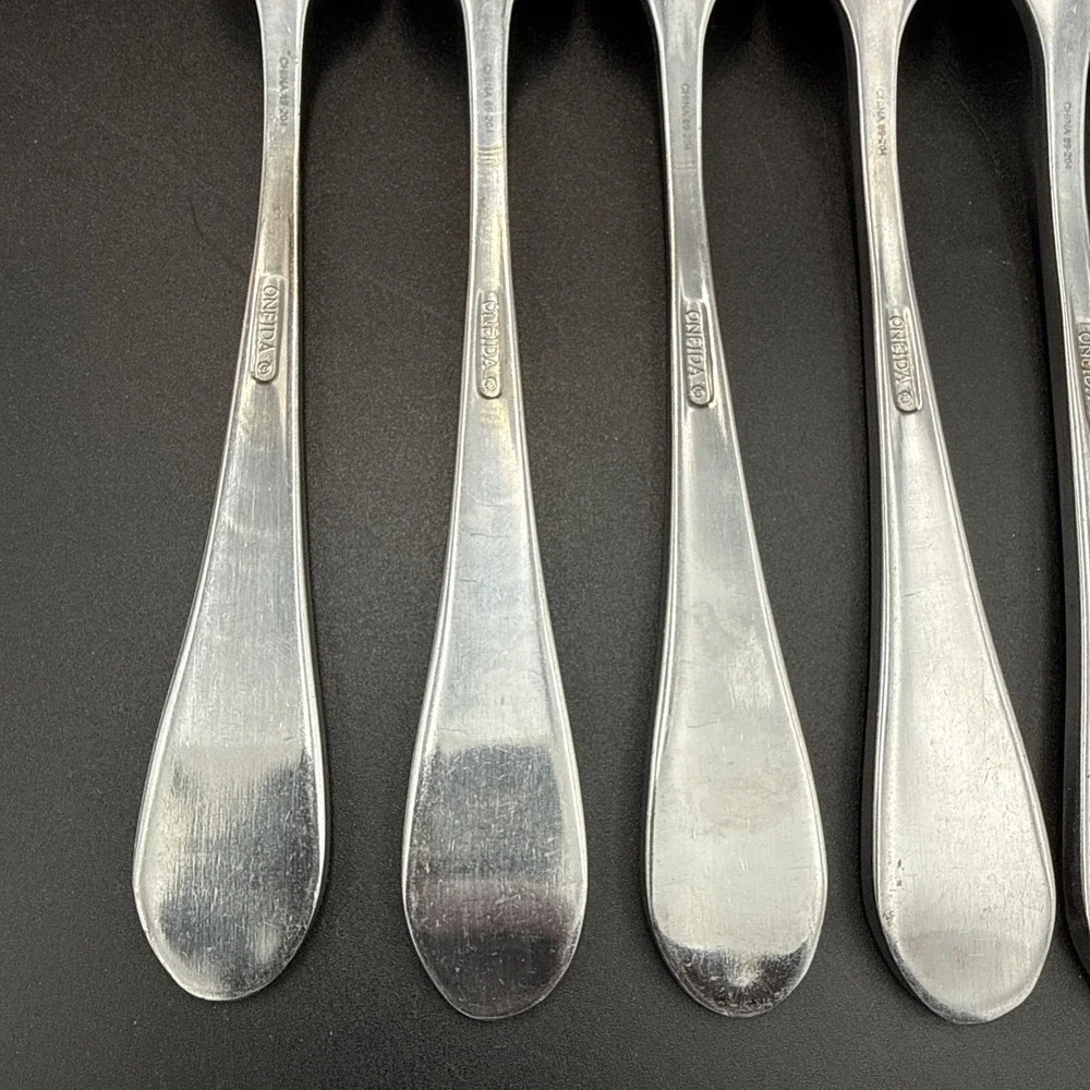 Oneida Icarus Stainless Flatware Dinner Forks Replacement Lot of 8
